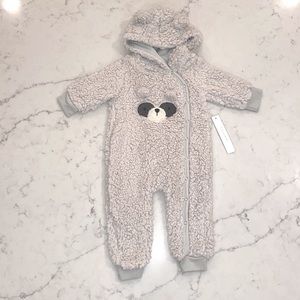 NWT Tahari Baby Fuzzy Raccoon Hooded Jumpsuit (6-9m)